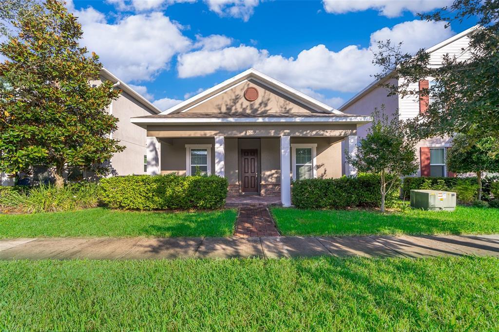 Primary Photo - 15573 Kinnow Mandarin Ln