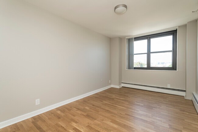 Foto del edificio - 1400 Columbia Rd