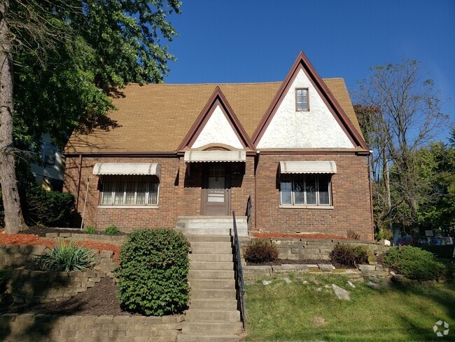 Building Photo - 2306 Newberry St