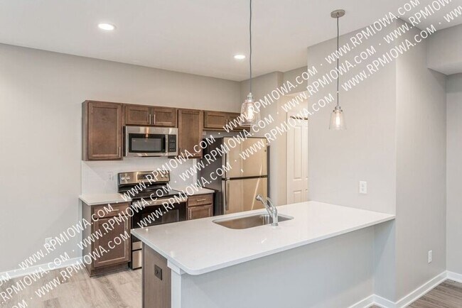 Foto del edificio - 260 Amberwood Dr