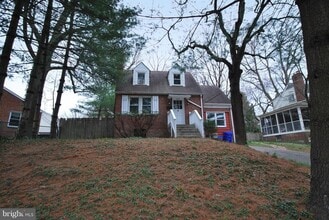 Building Photo - 9105 Wire Ave