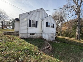 Building Photo - 2200 Main St