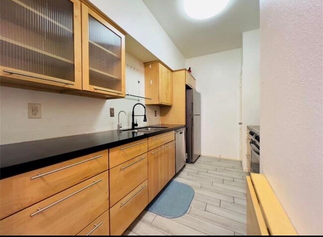 Foto del edificio - 3800 Tanglewilde St