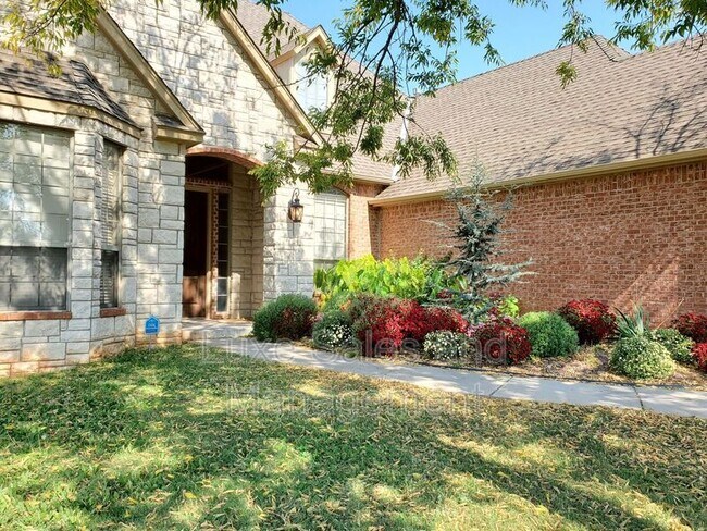 Building Photo - 3341 Heritage Green Cir