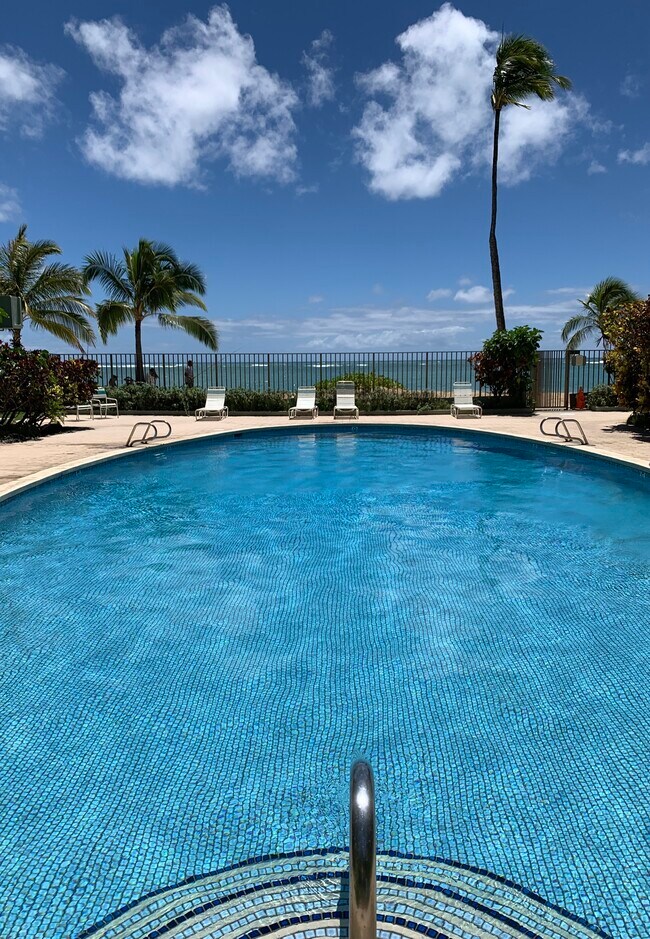 Foto del edificio - 4999 Kahala Ave