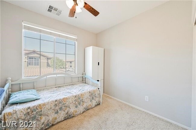 Building Photo - 6868 Sky Pointe Dr