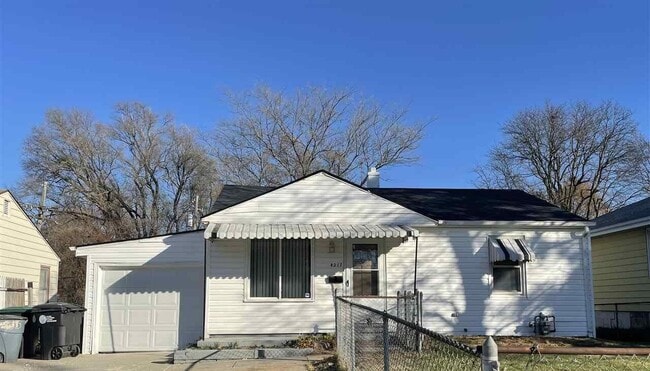 Building Photo - 4217 N 60th St