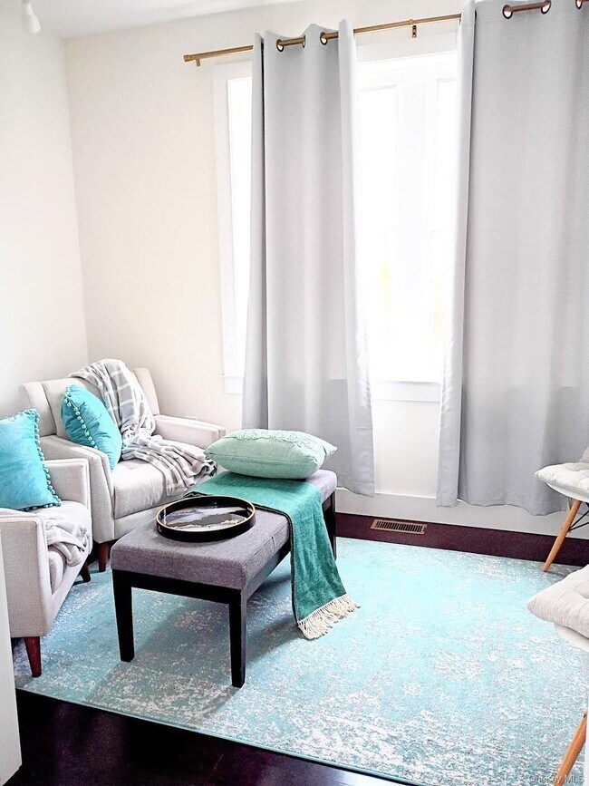 Foto del edificio - 13595 Soundview Ave