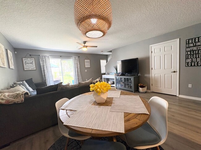 Foto del edificio - Fantastic 3 BR Townhome in Gated Winter Springs community with Pool and great schools