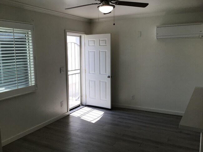 Foto del edificio - 3110 Hillview Dr N