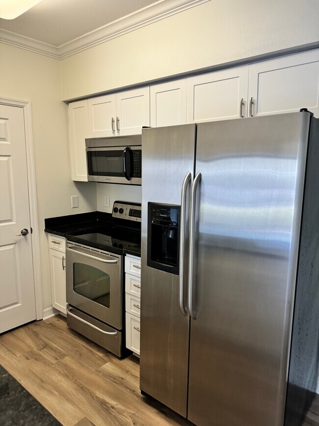 Building Photo - 6482 Emerald Dunes Dr