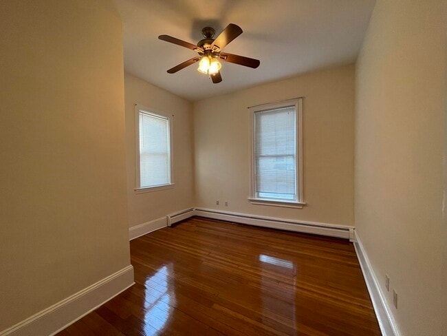 Building Photo - 7 Mt Vernon St