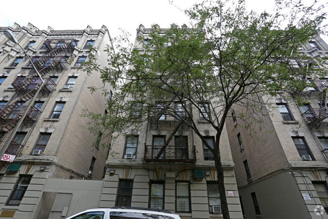 Foto del edificio - 117-143 W 141st St