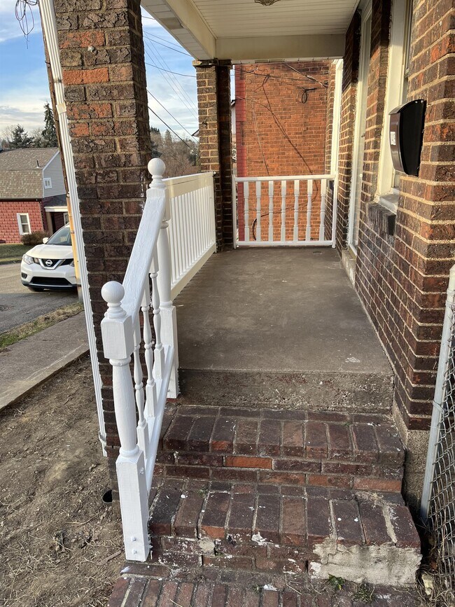 1419 Grant St, Braddock, PA 15104 House Rental in Braddock, PA
