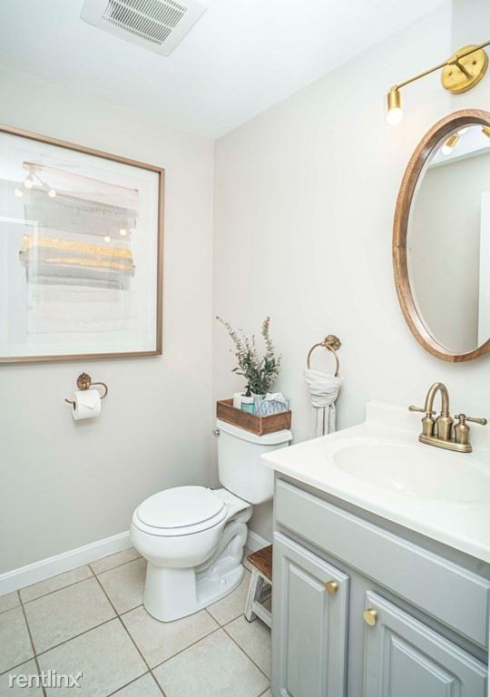 Foto del edificio - 3 br, 2.5 bath Townhome - 17 Foster St 18 ...