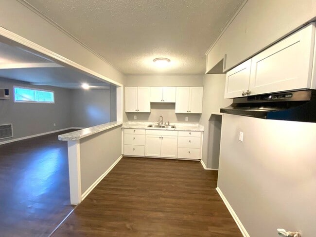 Photo - 1295 Foxcroft St House