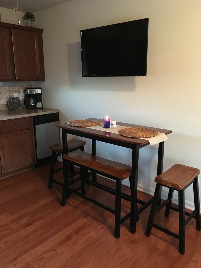 Foto del edificio - 2 Renfrew Pl