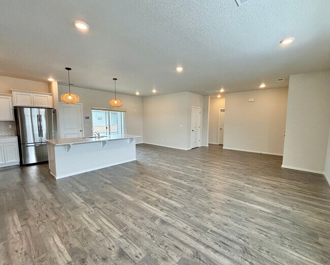 Foto del edificio - Stunning Single Family Home!