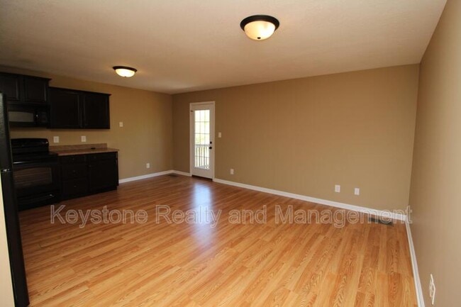 Building Photo - 1721 Thistlewood Dr