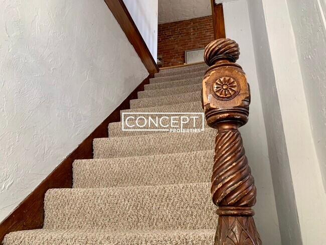 Foto del edificio - 64 Murdock St