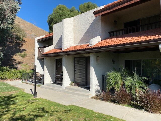 Front/Patio/Master - 9588 Via Bernardo