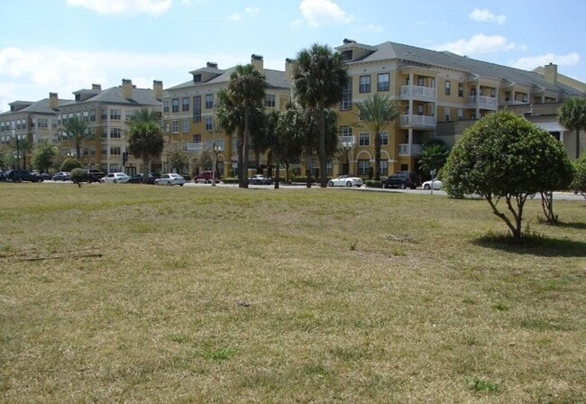 Photo - 860 N Orange Ave Apartment