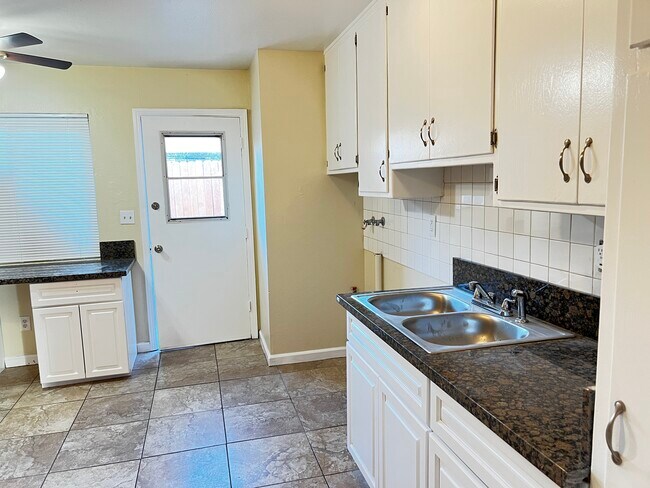 Building Photo - 21917 Dracaea Ave