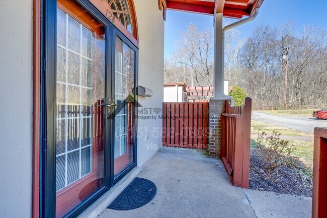 Building Photo - 214 Old Hickory Blvd