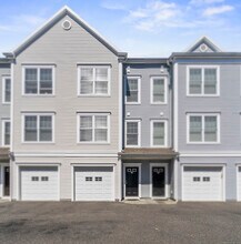 Building Photo - 403 Copper Square Dr