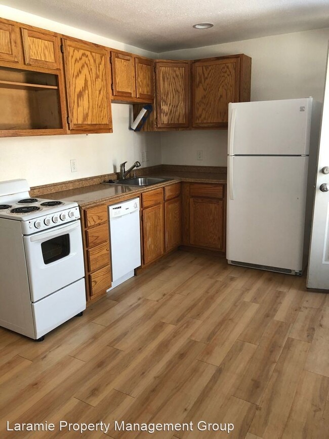 Building Photo - 1 br, 1 bath House - 412 E Flint St