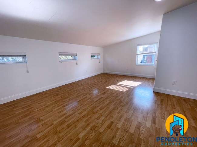 Building Photo - 541 Liberty Hl