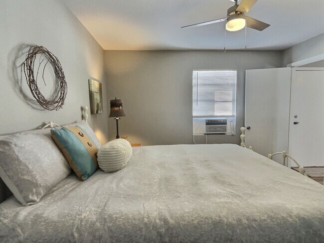 Foto del edificio - The LUX Riverside