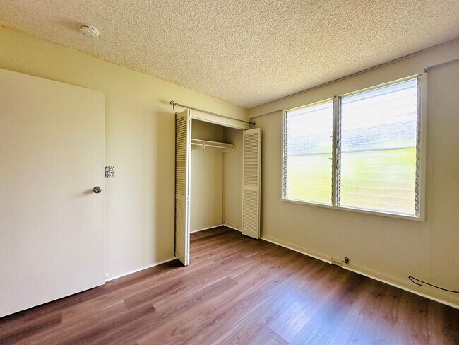 Foto del edificio - 3 Bedroom, 2 Bathroom with Carport (Mililani)