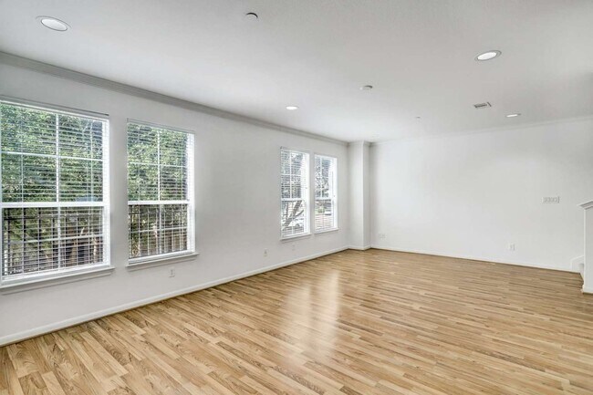 Foto del edificio - 3001 Murworth Dr