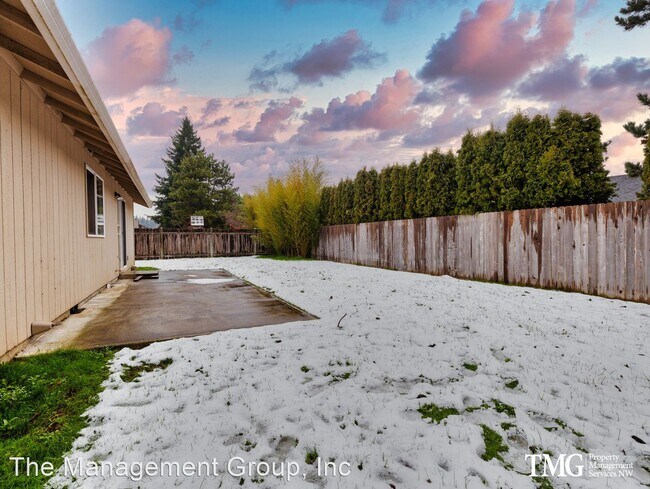 Building Photo - 3 br, 2 bath House - 9213 NE 131st Avenue