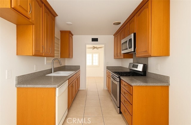 Foto del edificio - 7354 Vanalden Ave