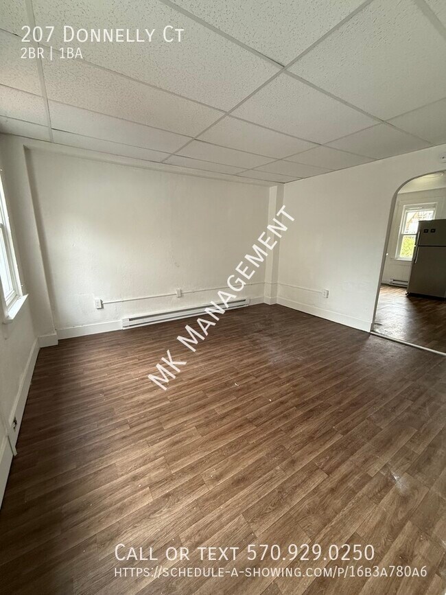 Foto del edificio - 207 Donnelly Ct