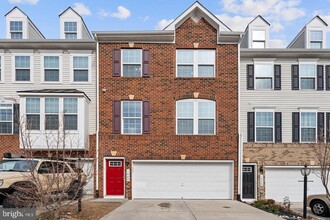 Building Photo - 1660 Dorothy Ln