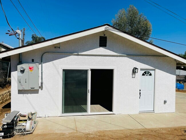 Building Photo - 1180 Flamingo Ave