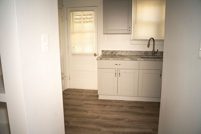 Foto del edificio - 8206 Old Harford Rd