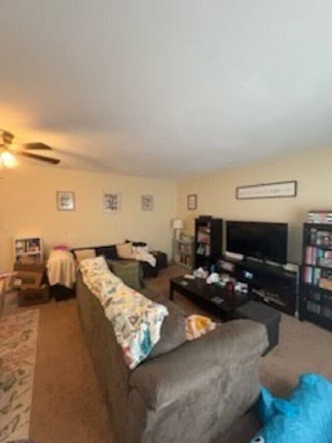 Foto del edificio - 38 Woodhill Ct