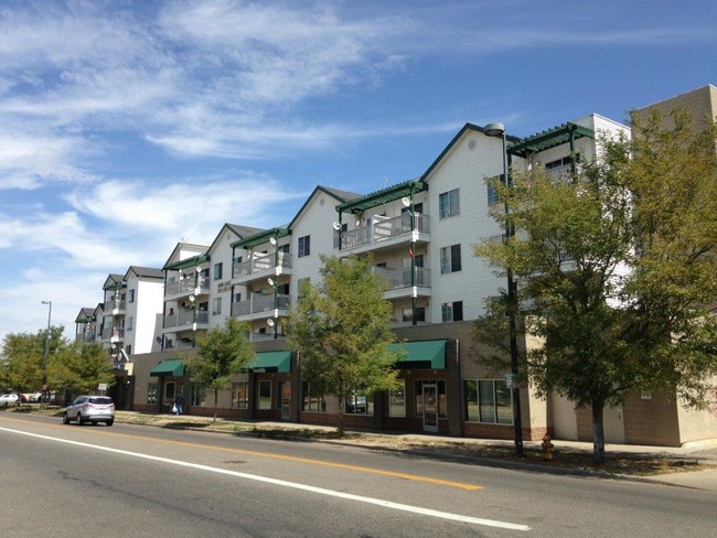 Building Photo - Downing Square Apartments