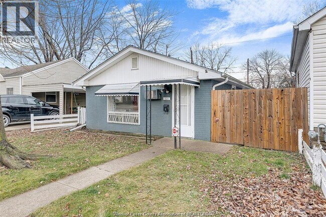 Building Photo - 921 Partington Ave