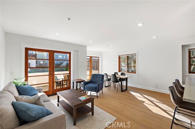 Foto del edificio - 416 Avenida Santa Barbara