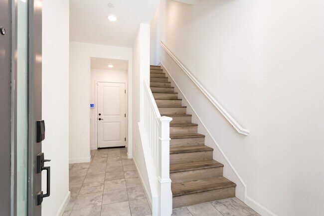 Foto del edificio - Contemporary Living in the Heart of Millenia