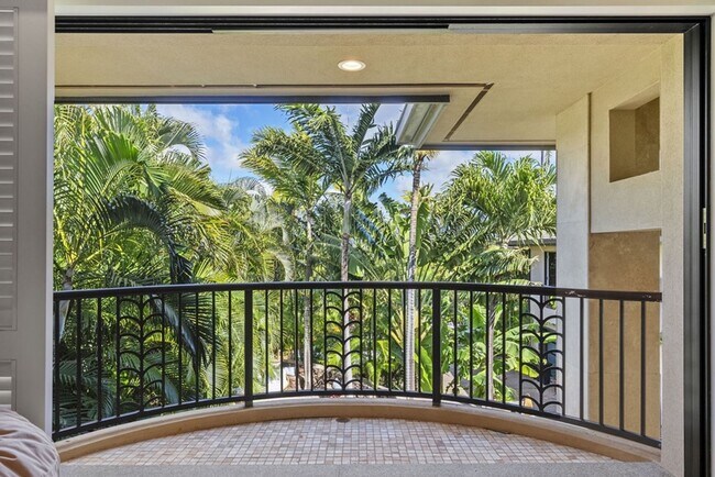 Foto del edificio - Pili Pono: Exclusive 5BR Estate w/ Pool, Spa & Panoramic Ocean Views