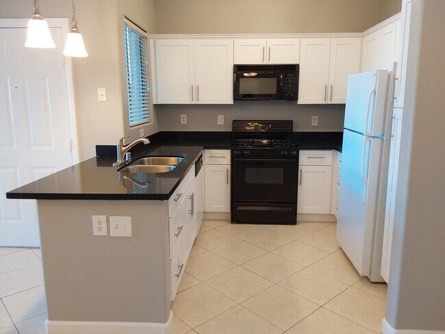 Building Photo - Awe-inspiring One Bedroom Unit for Rent