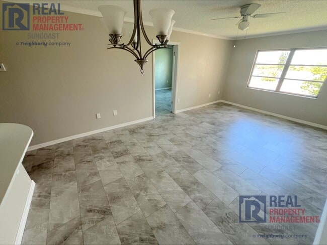 Foto del edificio - 4109 Lake Bayshore Dr