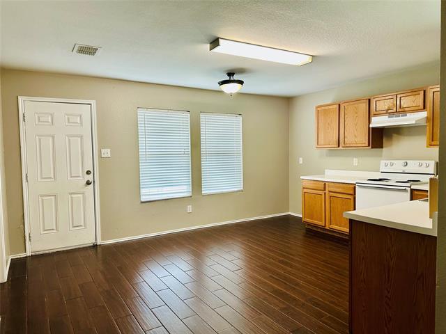 Foto del edificio - 8021 Stowe Springs Ln