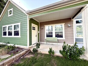 Building Photo - 529 K St SW